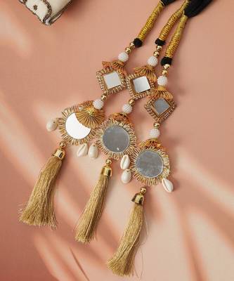 gold crystal parandi with classic mirror work design 2