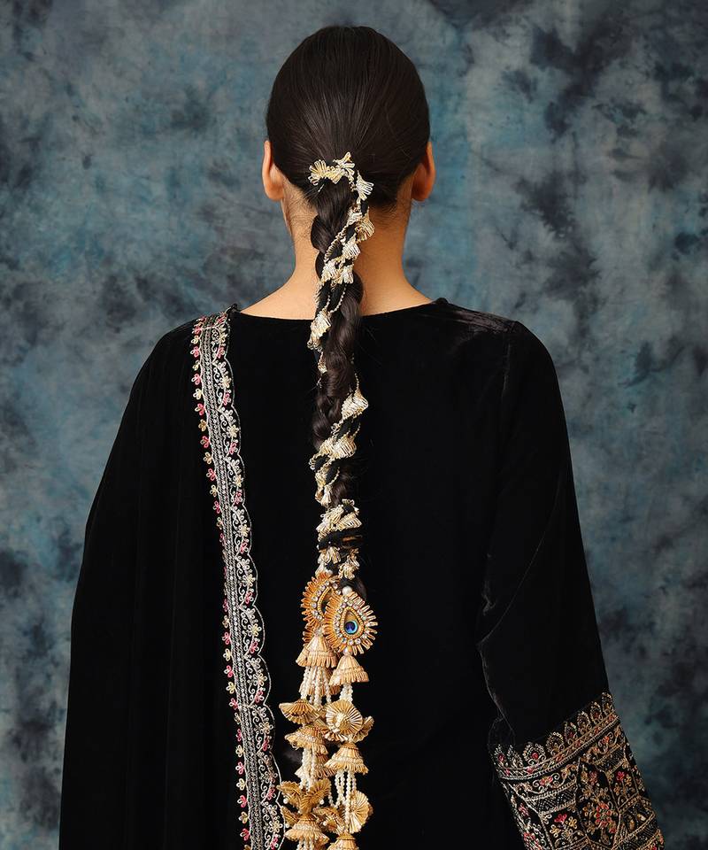 Gold plated tassel multicolor parandi