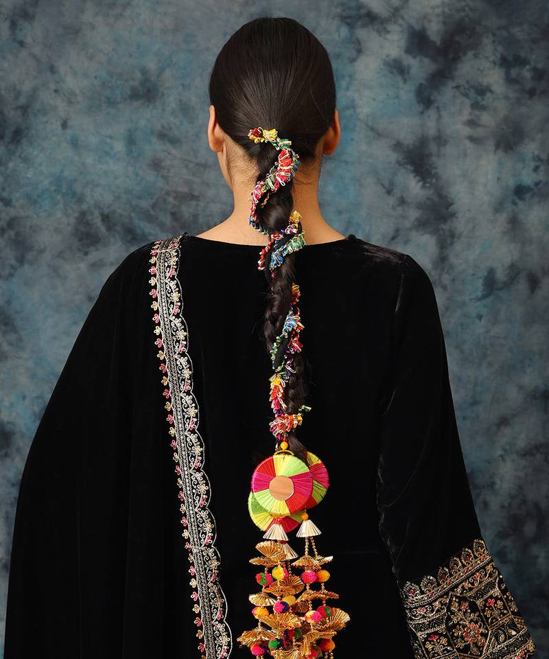 Gold plated tassel multicolor parandi