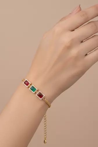 Traditional  gold plated bracelet with lobster clasp