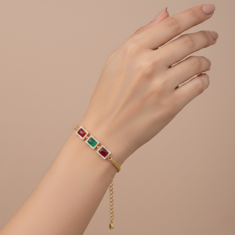 Traditional  gold plated bracelet with lobster clasp