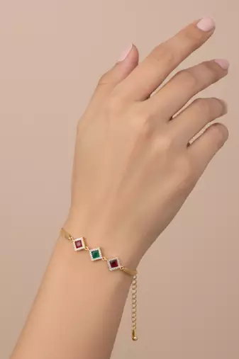 Traditional  gold plated bracelet with lobster clasp