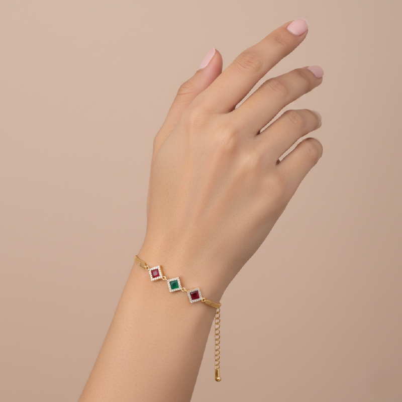 Traditional  gold plated bracelet with lobster clasp
