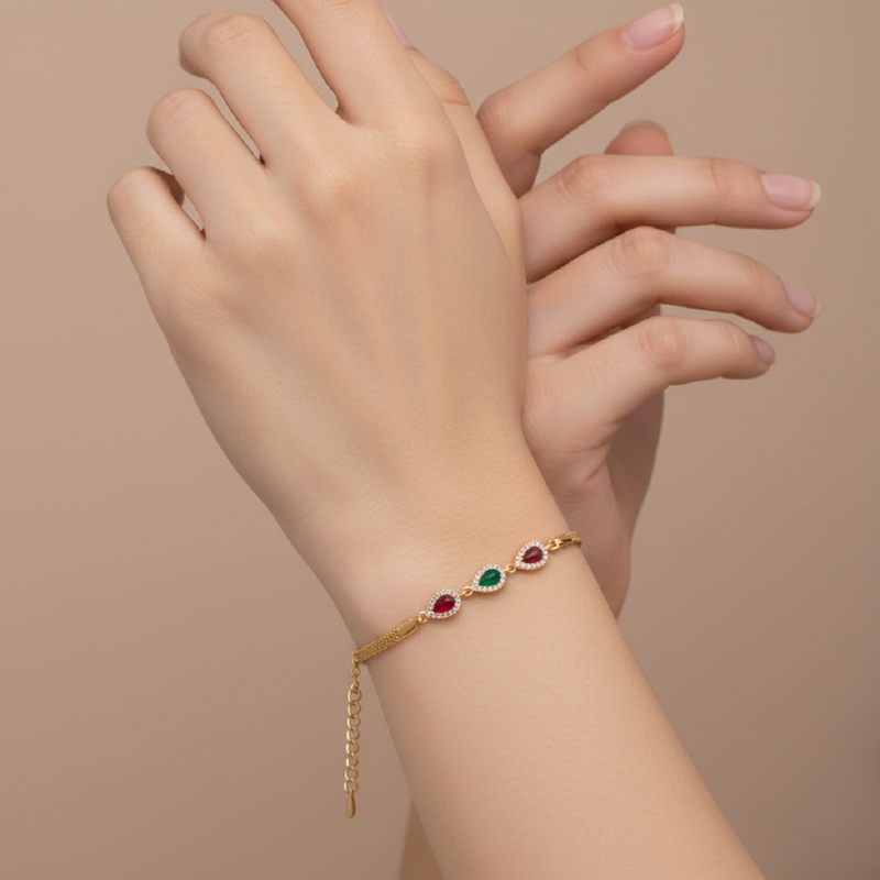 Traditional  gold plated bracelet with lobster clasp