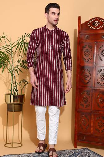 Men's  cotton zigzag print   nehru collar with solid fashion patti full sleeve  kurta  (maroon)