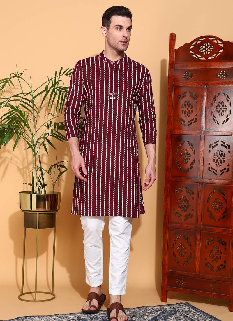 Men's  cotton zigzag print   nehru collar with solid fashion patti full sleeve  kurta  (maroon)