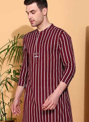 maroon cotton kurta with geometric zigzag print work
 2