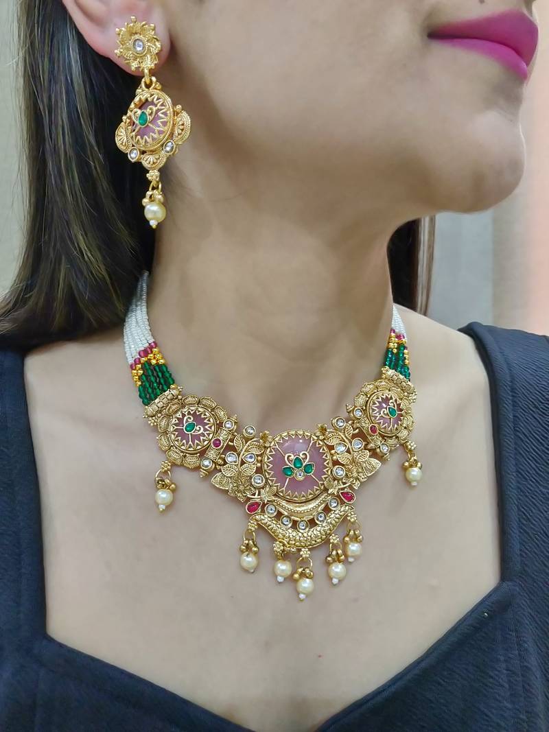 Pearl studded necklace set
