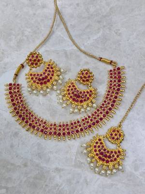 maroon copper necklace set with studded work 3
