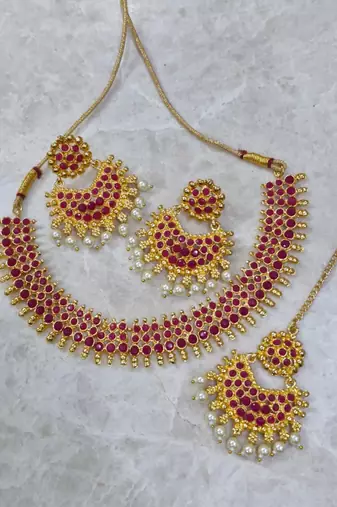 maroon copper necklace set with studded work