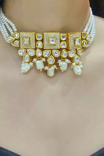 white copper choker with kundan work