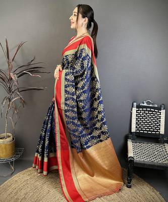 navy blue lichi silk kanchipuram saree with zari work 2