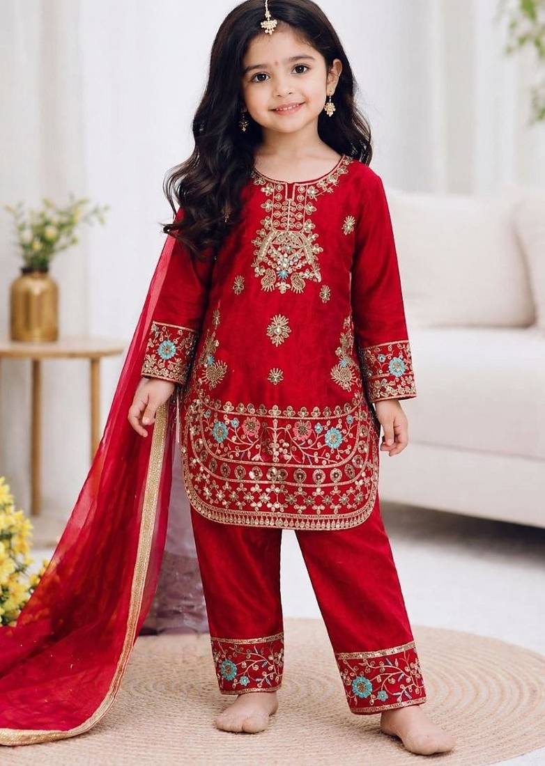 Red embroidered fendy silk kurta with pant & dupatta set
