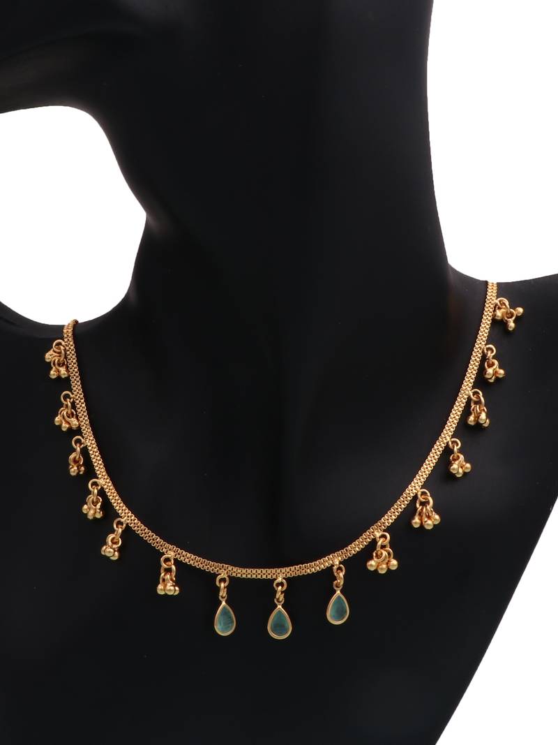 Delicat fancy gold necklace chain for woman and girl