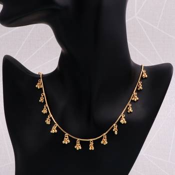gold plated beaded minimal necklace for women 3
