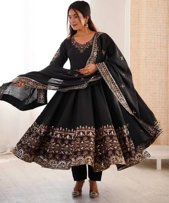 Black Roman Silk Embroidered Sequence Anarkali Set with Dupatta 2