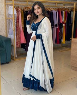 white silk blend gown set with sequins embroidery
 3