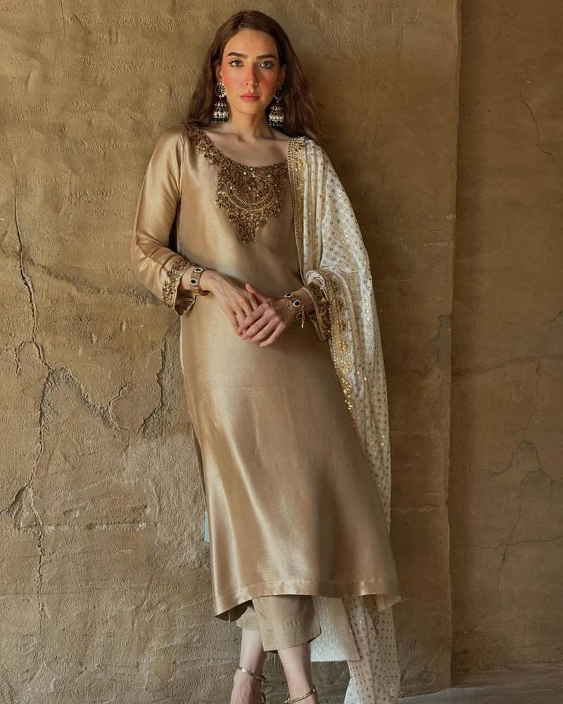 beige silk blend embroidered kurta set