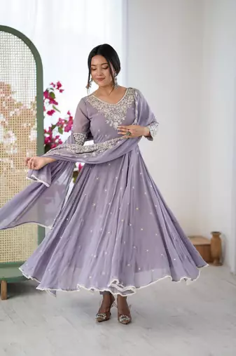 lavender faux georgette kurta set with embroidery