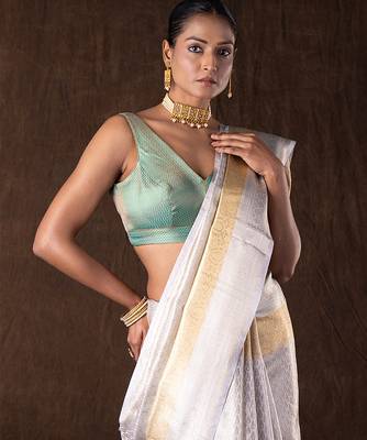 Silver handloom kanchipuram silk saree 4