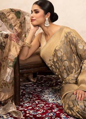 Grey Handloom Pure Katan Silk Saree  4