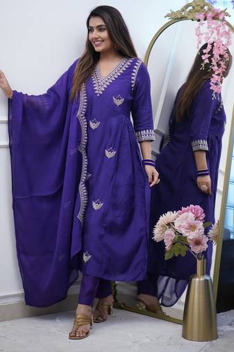 Women Embroidered Panelled Thread Work Kurta with Trousers & With Dupatta