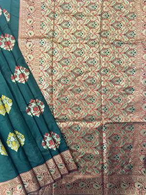dark green banarasi silk saree with designer woven pallu 4