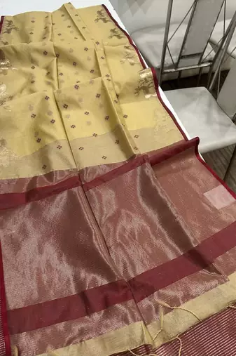 cream color bandhni style butti weaves khadi raw silk saree