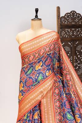 navy blue patola design and silver coin weaving pure patola silk saree 3