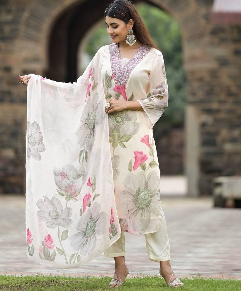 Women Floral Printed Regular Thread Work Kurta with Trousers & With Dupatta