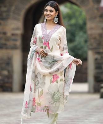 Women Floral Printed Regular Thread Work Kurta with Trousers & With Dupatta 2