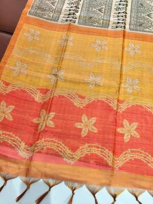cream warli print tissue tussar silk saree with floral pallu 2