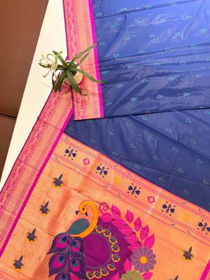 navy blue peacock design zari weaving banarasi saree 2