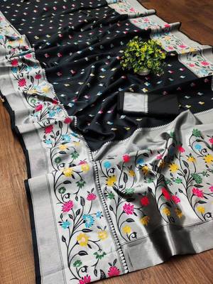 Black silk blend zari woven saree 2