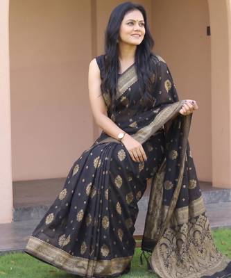 Black silk blend zari woven saree 2