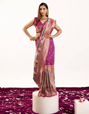 Magenta silk blend zari woven saree 3