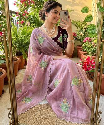 Lavender silk blend embroidered saree 3
