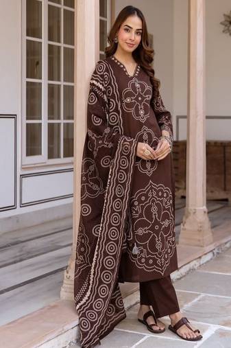 Floral embroidered pure cotton v neck kurta trouser & dupatta set