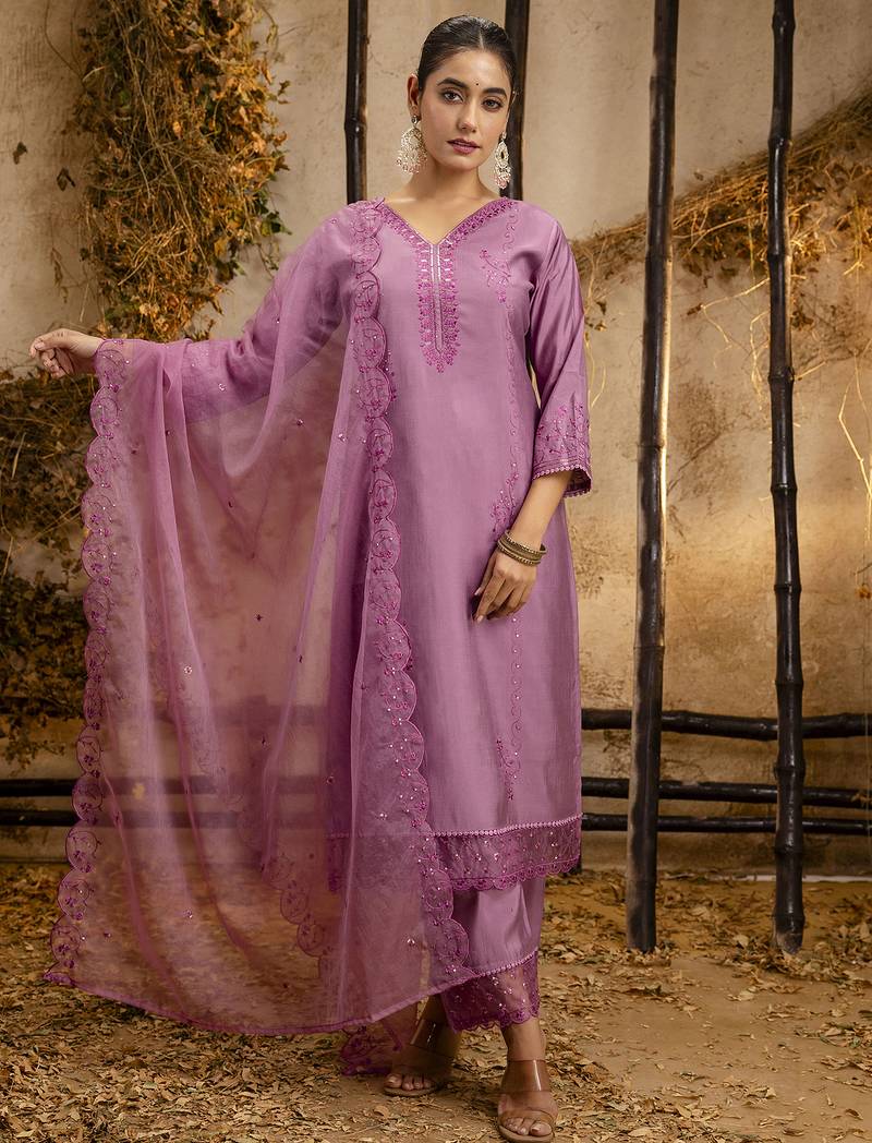 Women embroidered kurta and pant set with dupatta kurta set for women