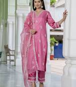 Women's silk blend embroidered kurta with pant & dupatta set