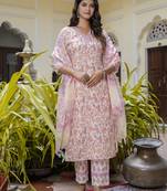 Women cotton blend kurta pant dupatta set