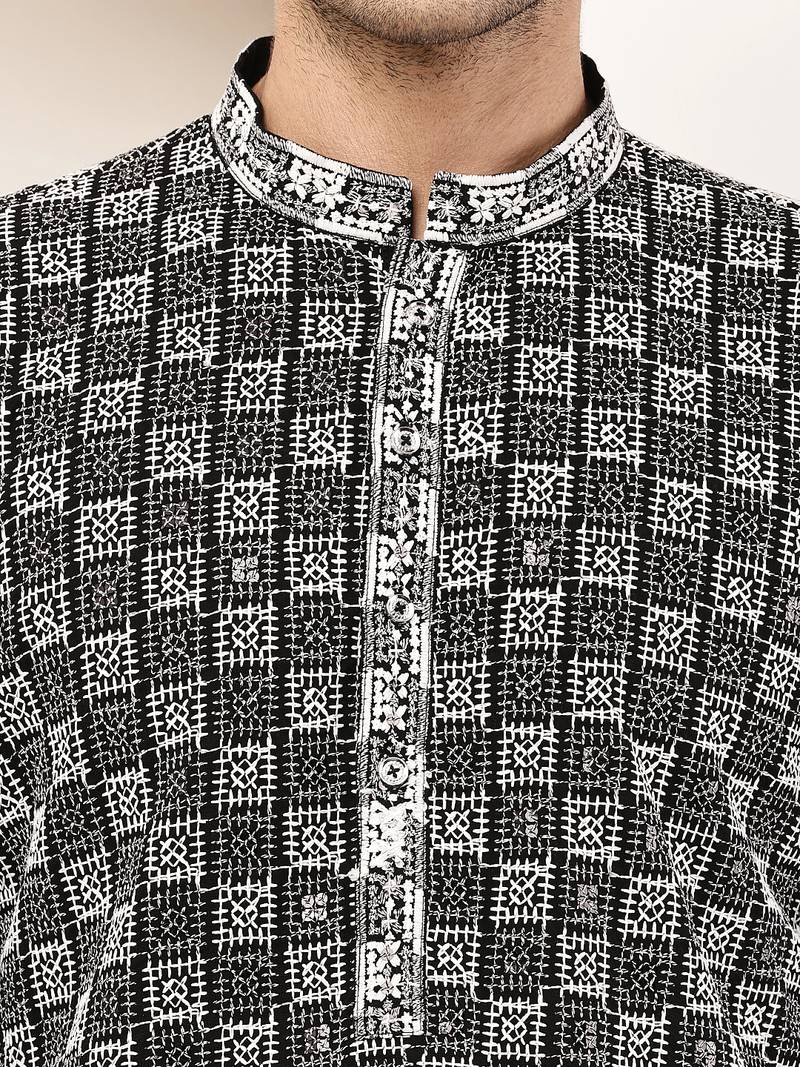 Men’s black & white embroidered kurta pyjama set