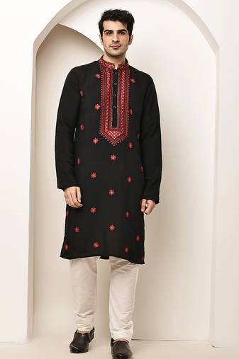 Men’s black embroidered kurta pyjama set
