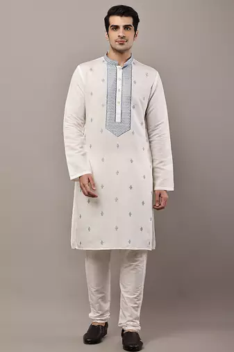 Men’s off-white embroidered kurta pyjama set