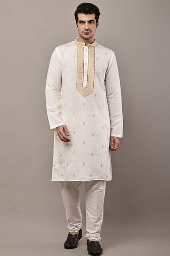 Men’s off-white embroidered kurta pyjama set