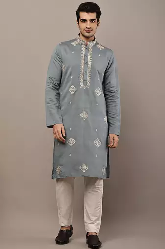 Men’s grey embroidered kurta pyjama set