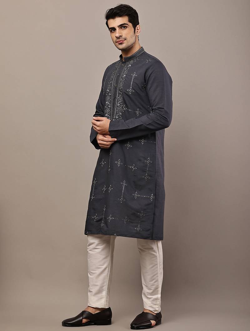 Men’s dark grey embroidered kurta pyjama set