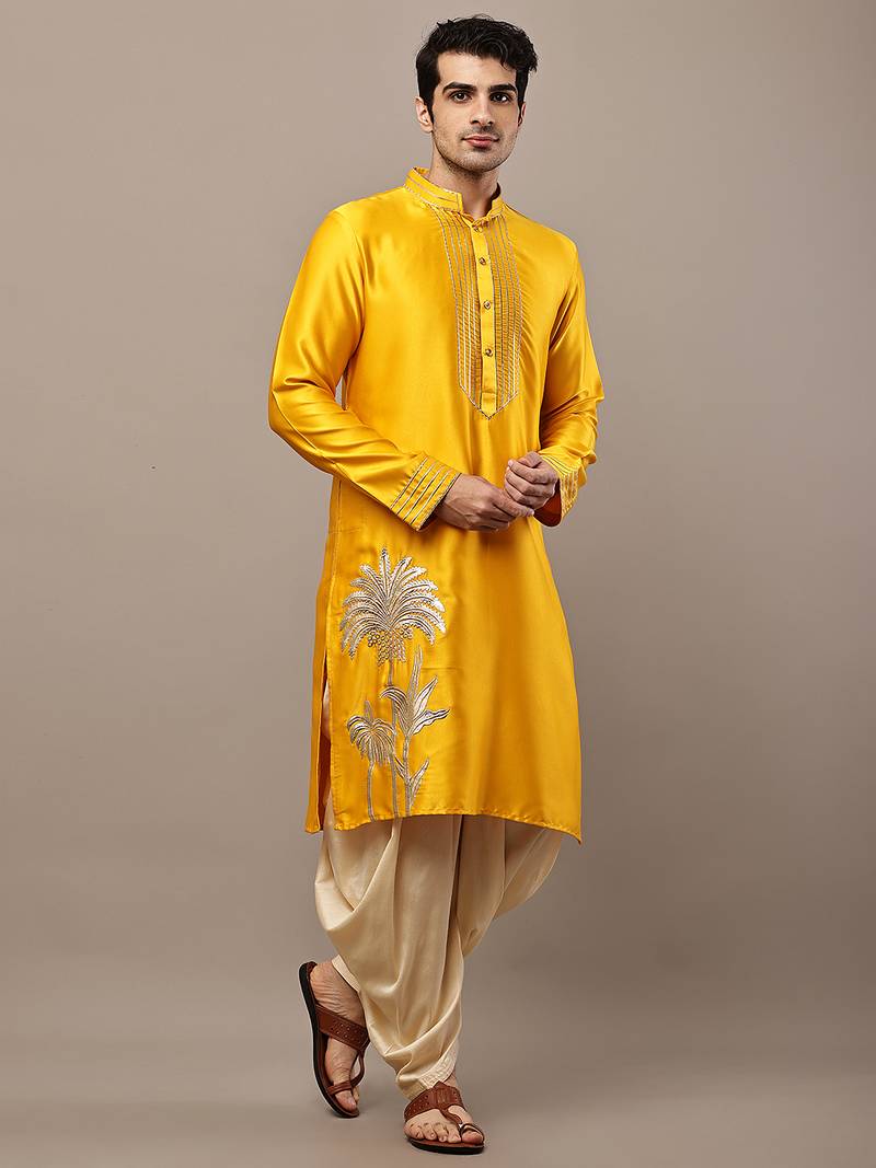 Men’s yellow embroidered kurta with contrast threadwork & decorative motif kurta pyjama set