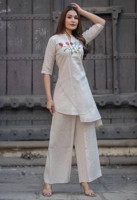 off white hand embroidered cotton kurta pant set 2