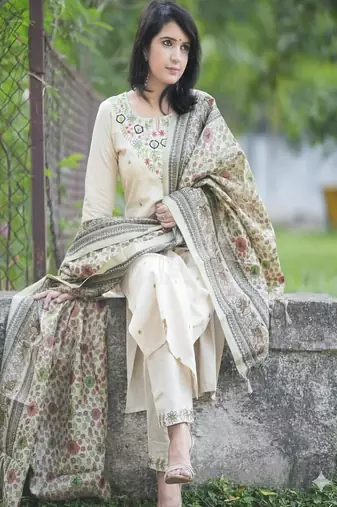 off white floral embroidered cotton kurta pant set